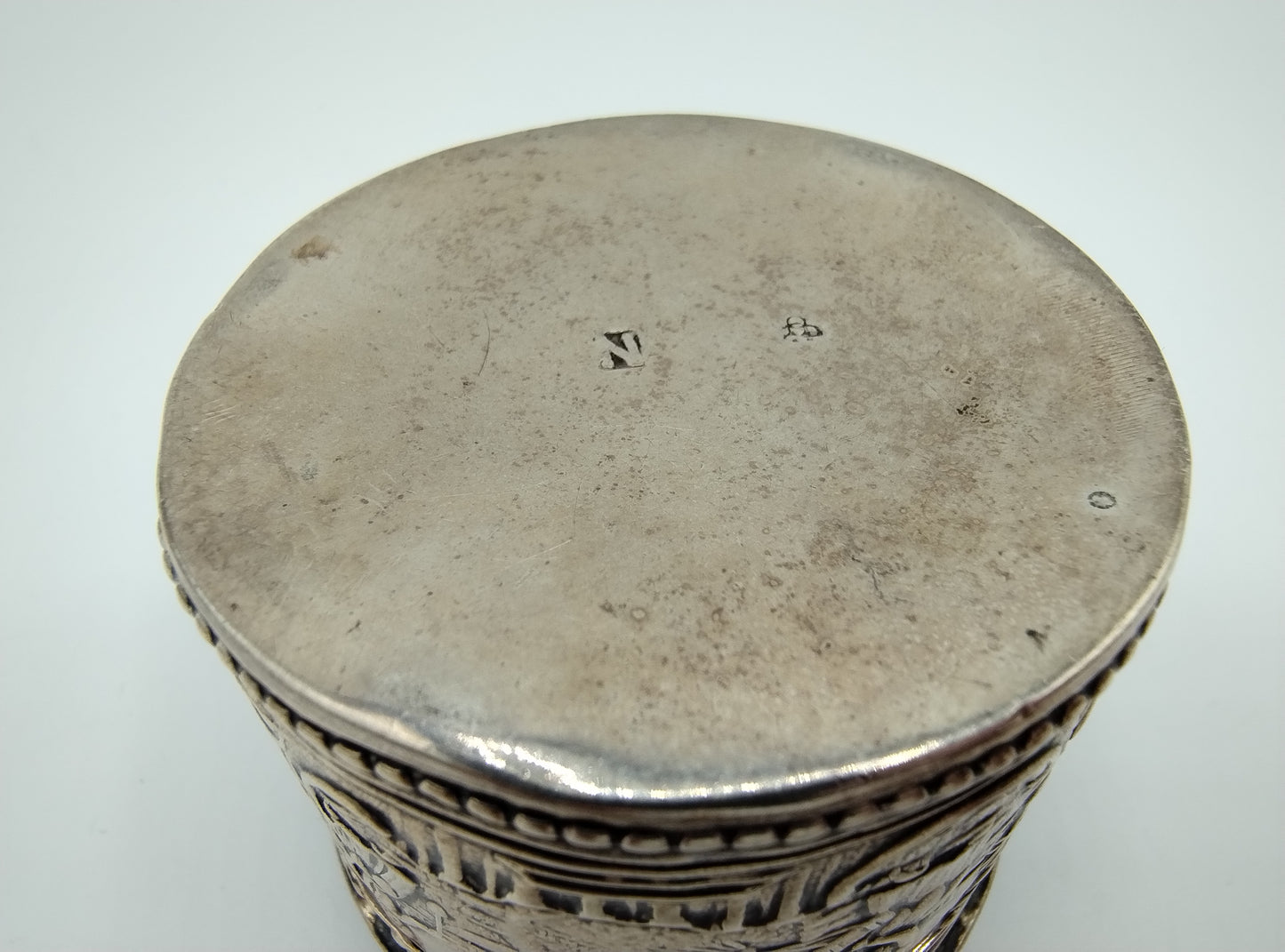 Zilveren doosje, B. Neresheimer & Sohne, Hanau, Duitsland, 1891