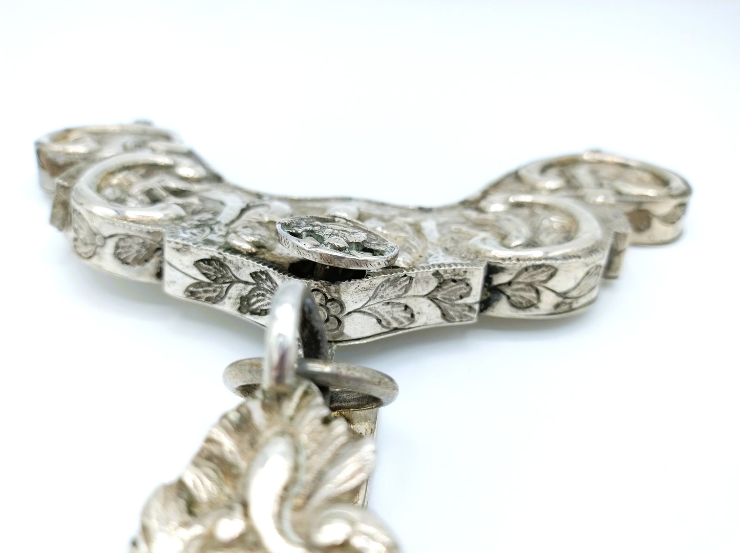 Silver bag bracket with bag hook, GL Schuiten, Groningen, 1810