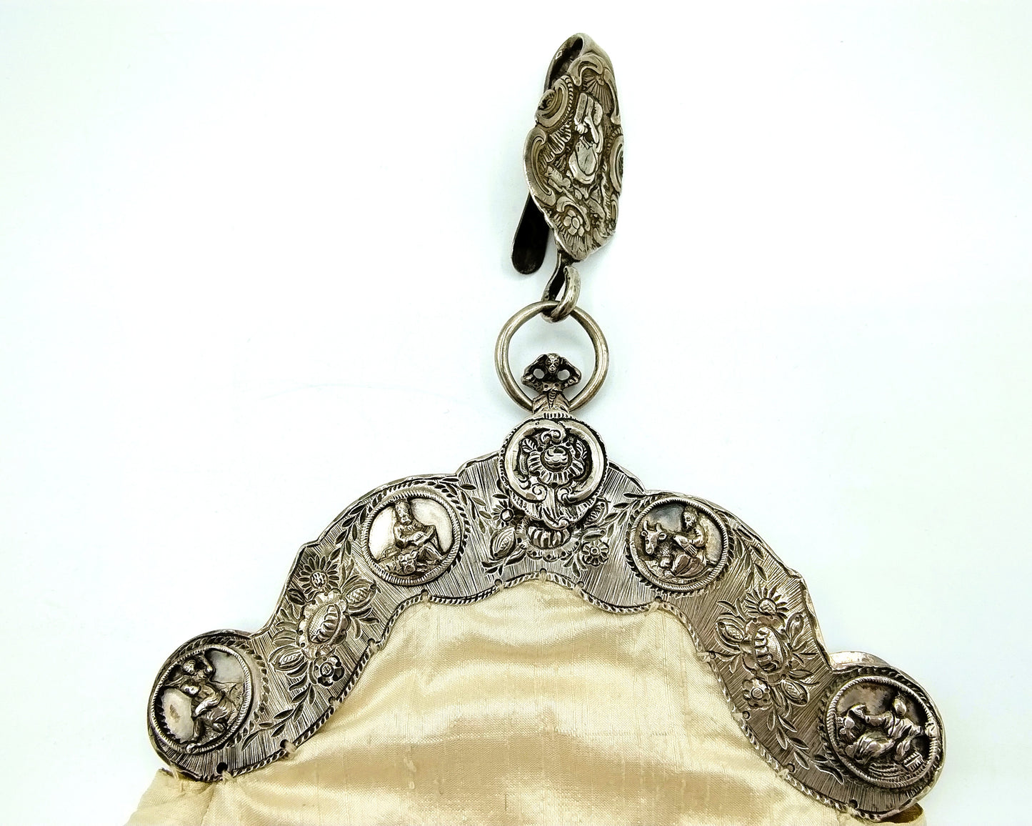 Silver bag bracket, J. Rienstra / Sneek, 18th century.
