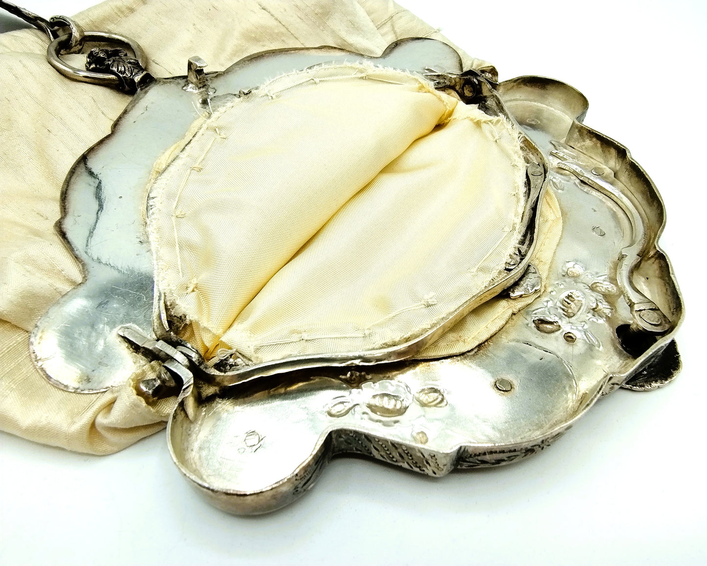 Silver bag bracket, J. Rienstra / Sneek, 18th century.