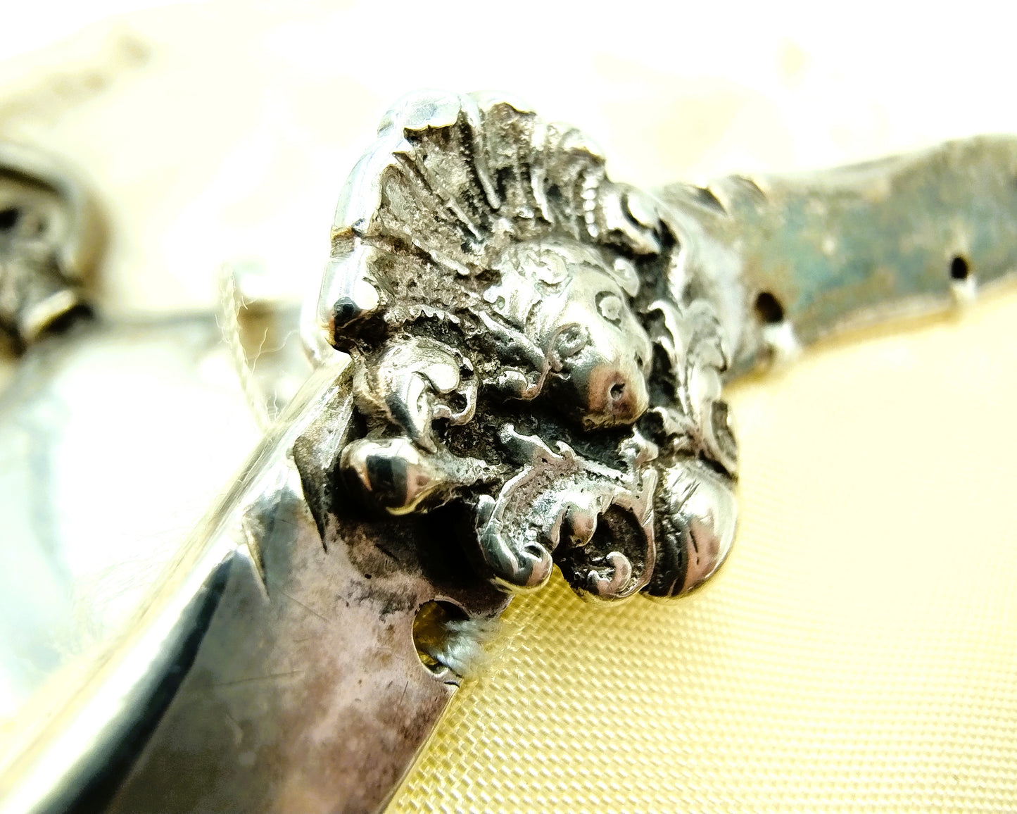 Silver bag bracket, J. Rienstra / Sneek, 18th century.