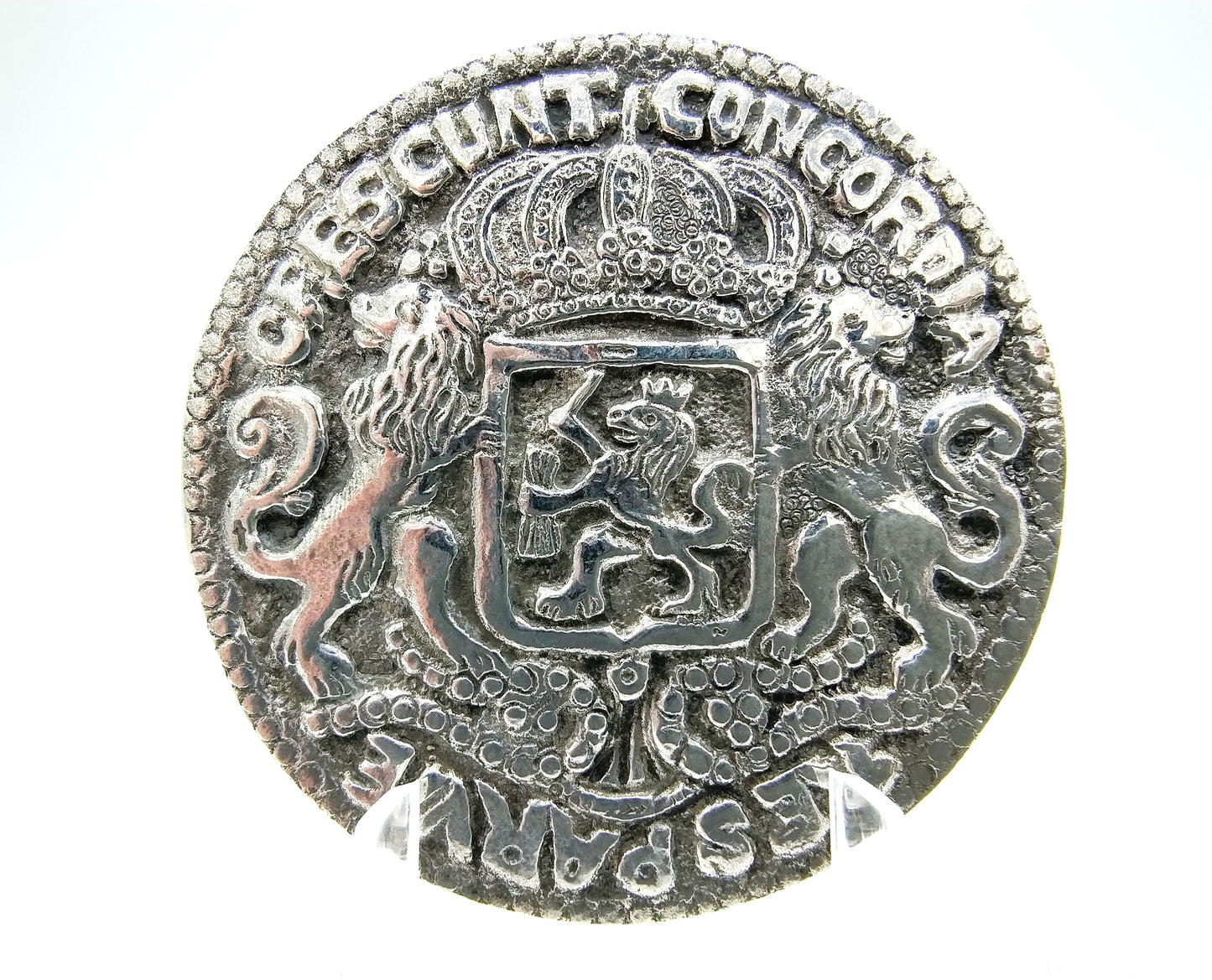 Zilveren broche van broeksknoop, A. Mulder, Amsterdam, 1860