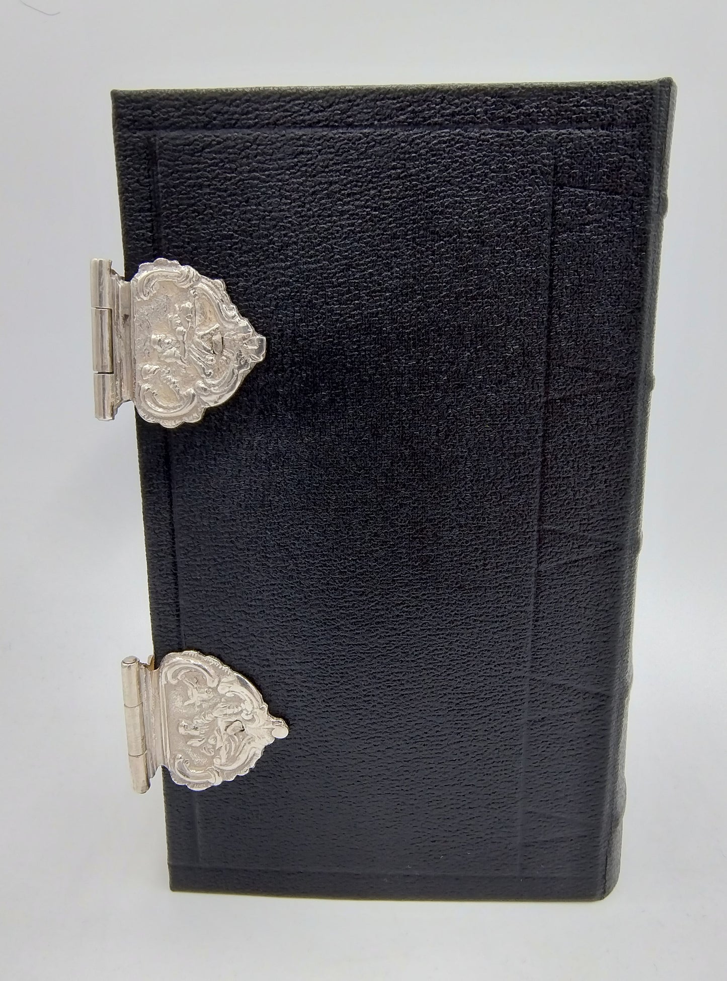 Bijbel met zilveren sloten, J. Bakker, Sneek, 1800