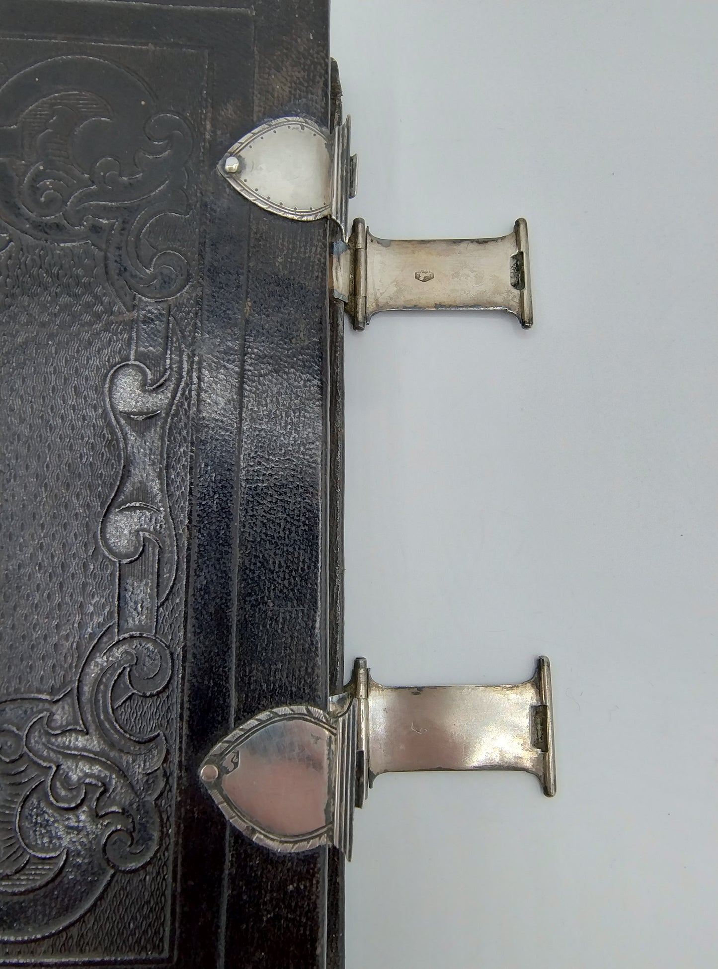 Bible with silver clasps, H. van Kampen, Amsterdam (?), 1821
