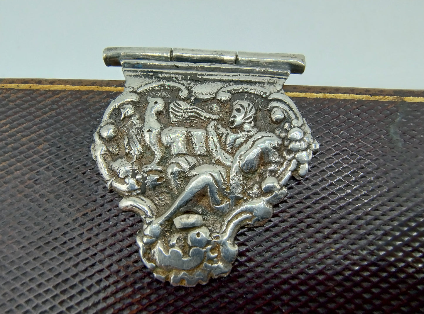 Bijbel met zilveren sloten, 1822