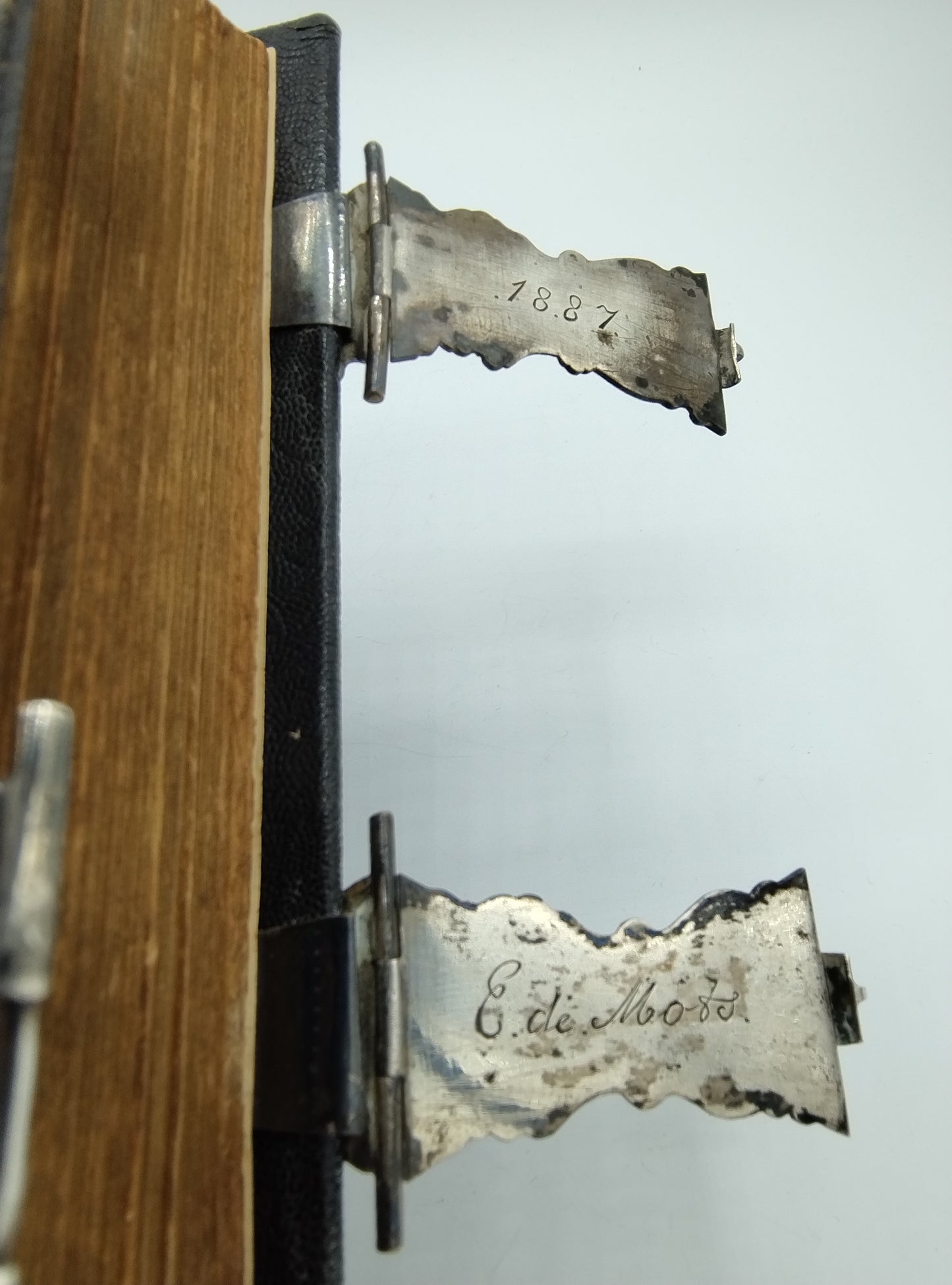 Bible with silver clasps, Schoonhoven, 1887