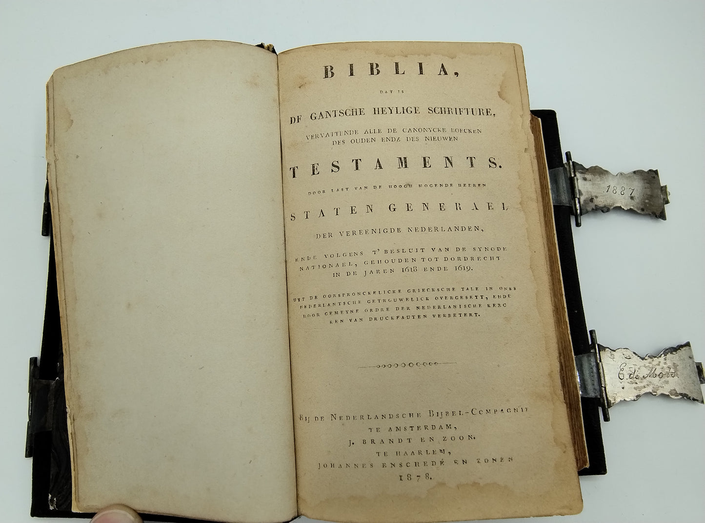 Bible with silver clasps, Schoonhoven, 1887