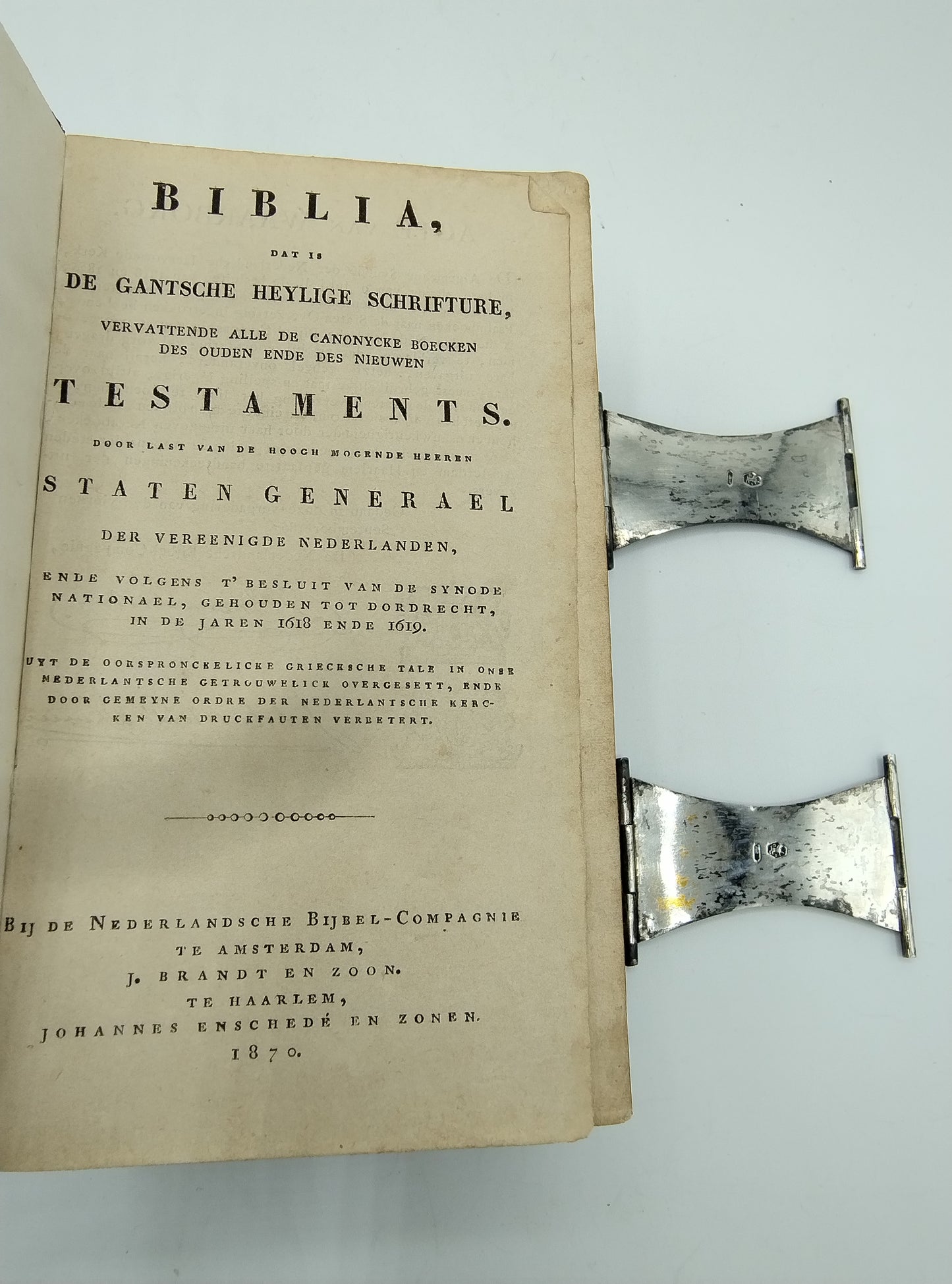Bijbel met zilveren sloten, J. van Dam / Schoonhoven, 19e eeuws