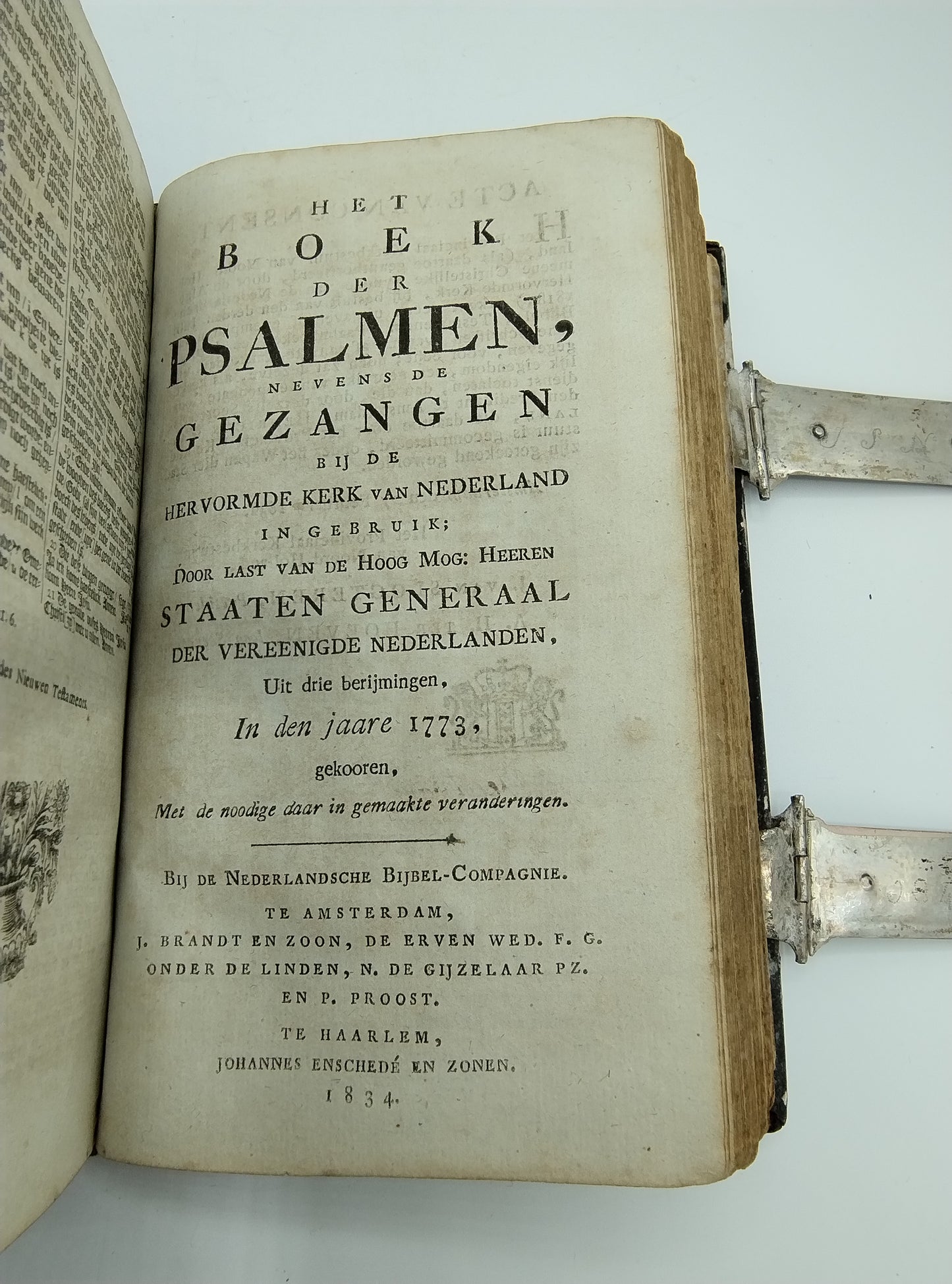 Bijbel met zilveren sloten, A.H. Lazonder, Schoonhoven, 1842