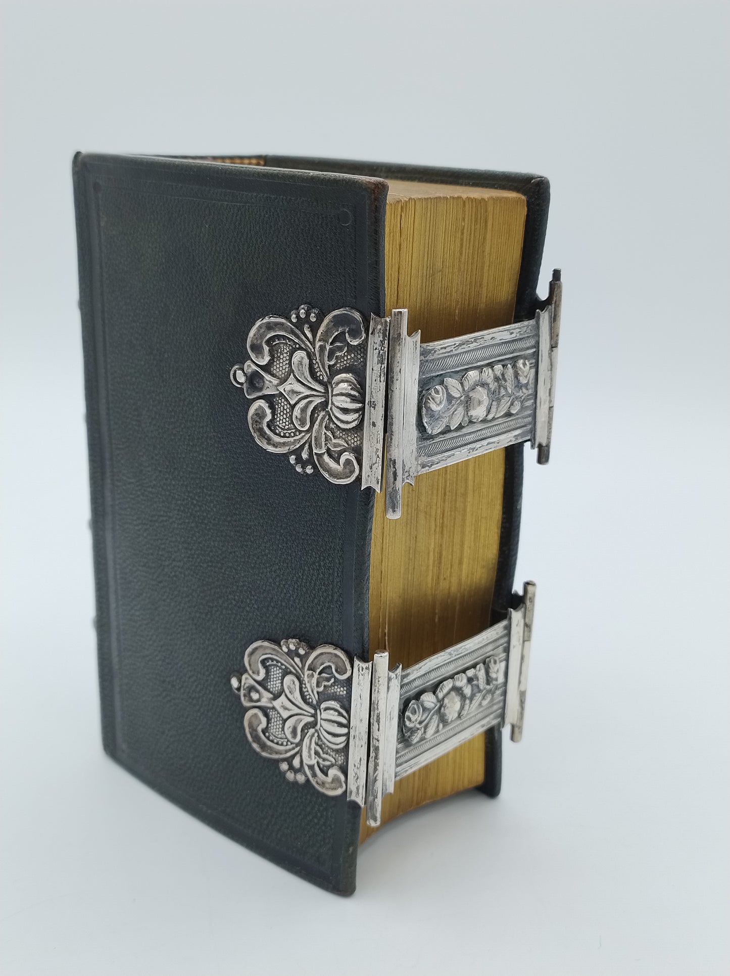 Bijbel met zilveren sloten, Wed. van Halteren, Schoonhoven, 1869