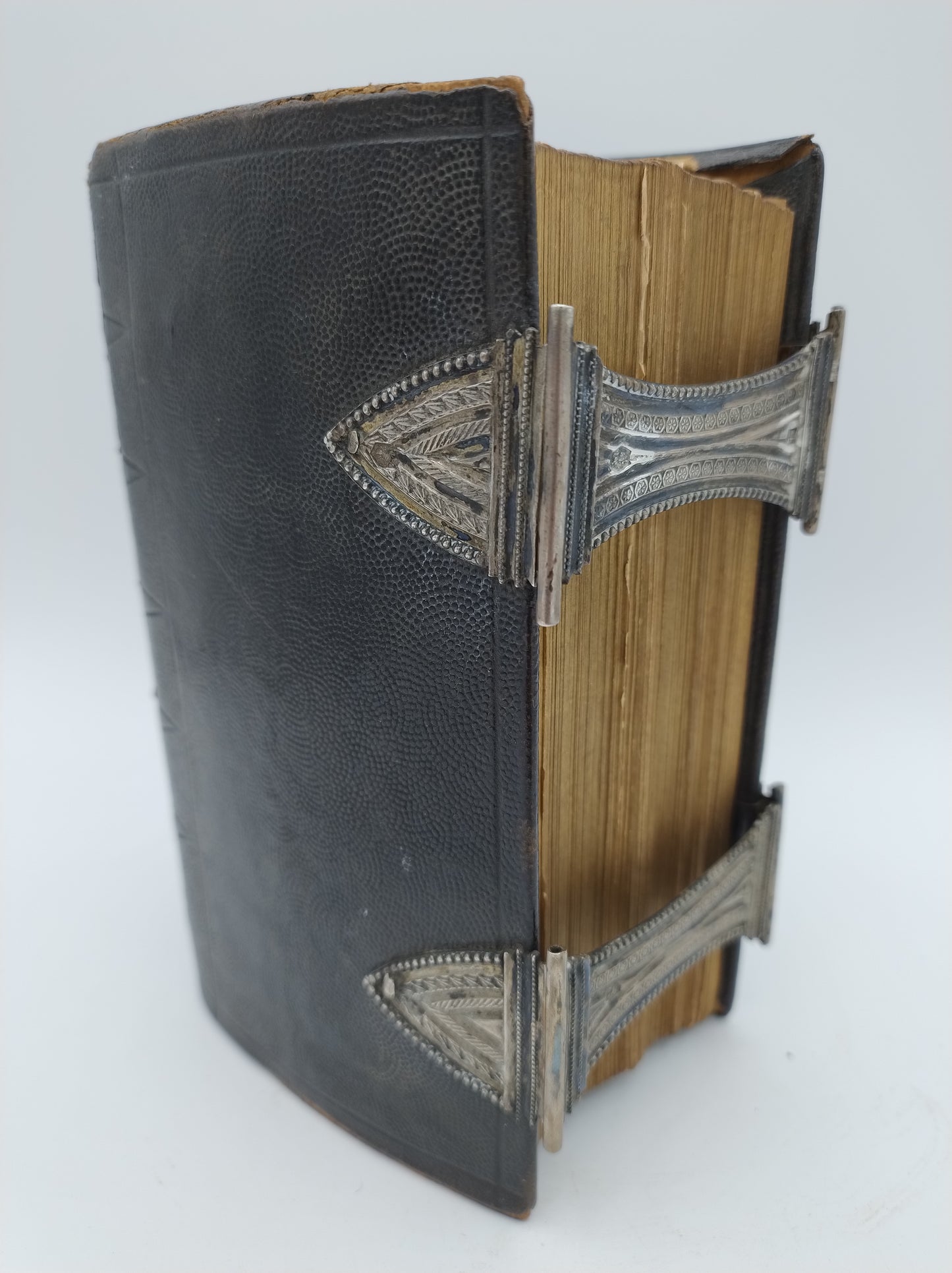 Bijbel met zilveren sloten, J.P. Paulides / Heerenveen, 19e eeuws