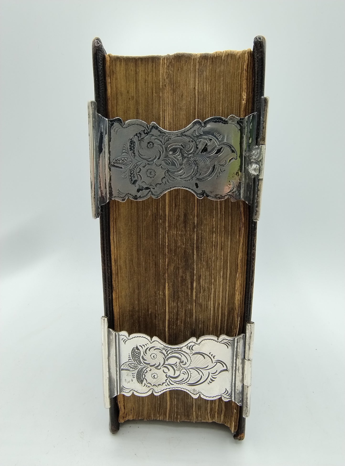 Bijbel met zilveren sloten, A.J. Nobel, Schoonhoven, 1867