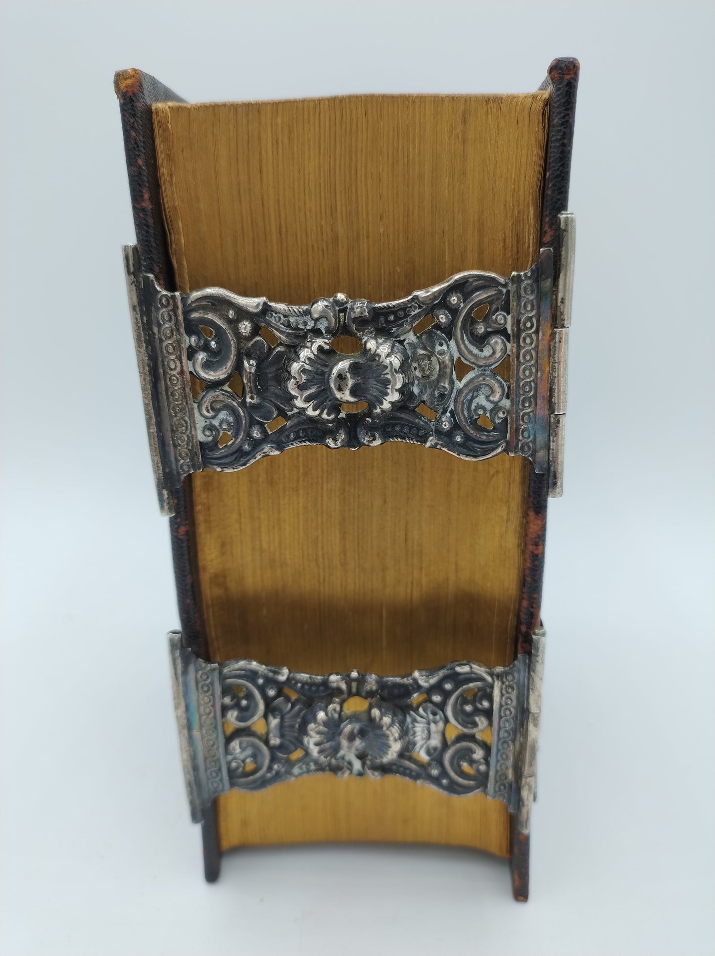 Bijbel met zilveren sloten, S.T. Reitsma, Sneek, ca. 1850