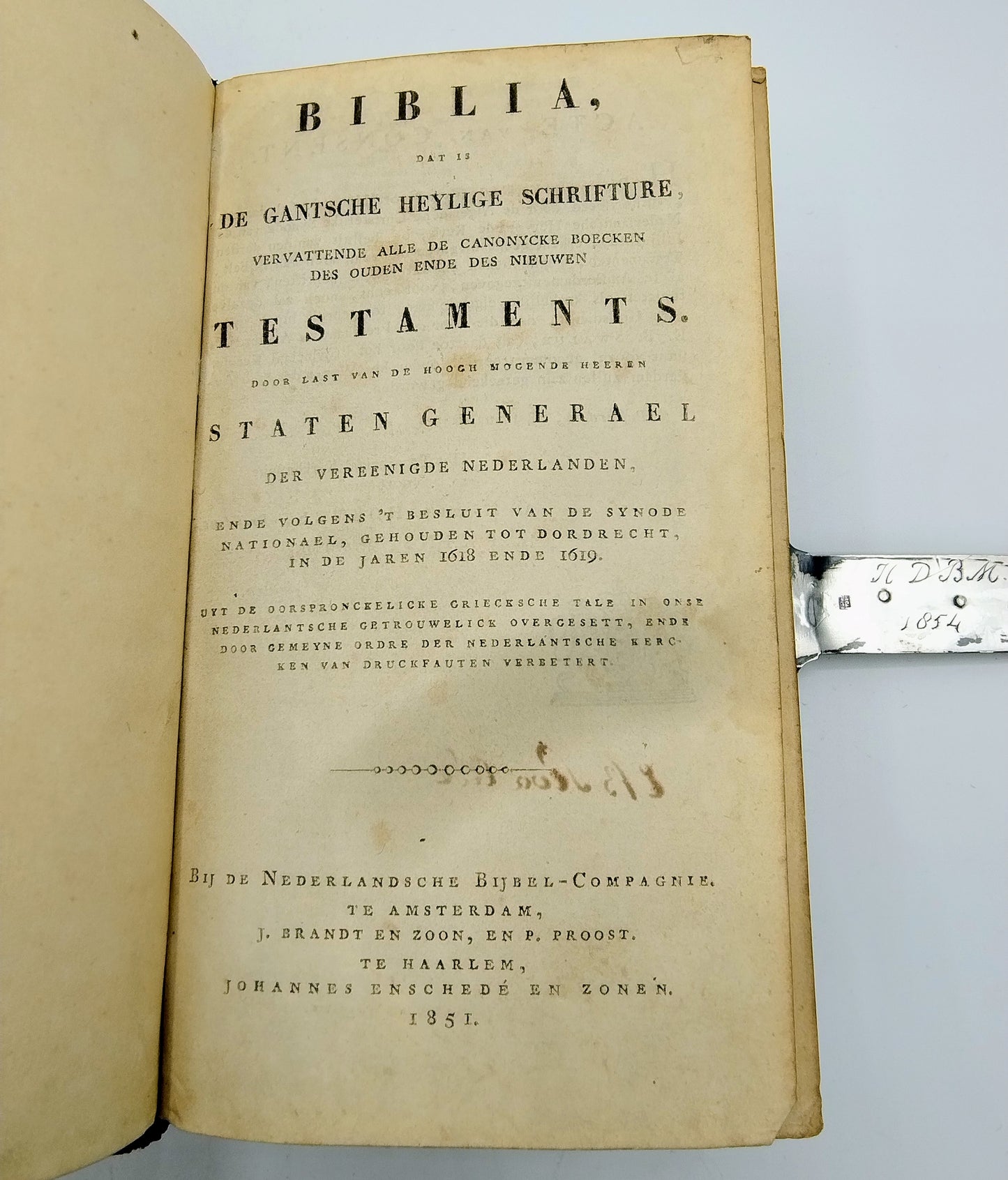 Bibel mit Silberverschluss, IA van der Cop, Deventer, 1852