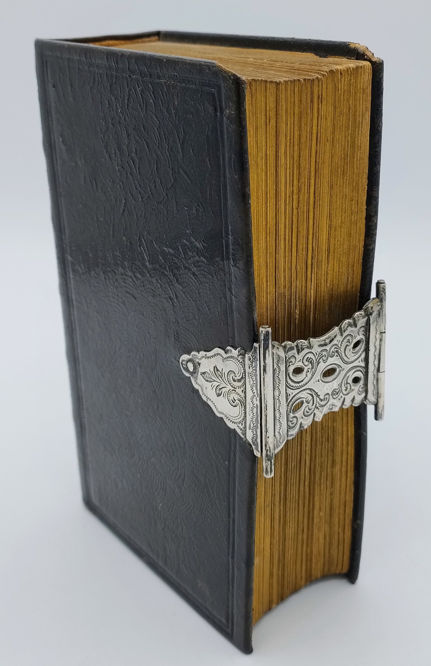 Bibel mit Silberverschluss, J.C. van de Ree, Schoonhoven, 1907