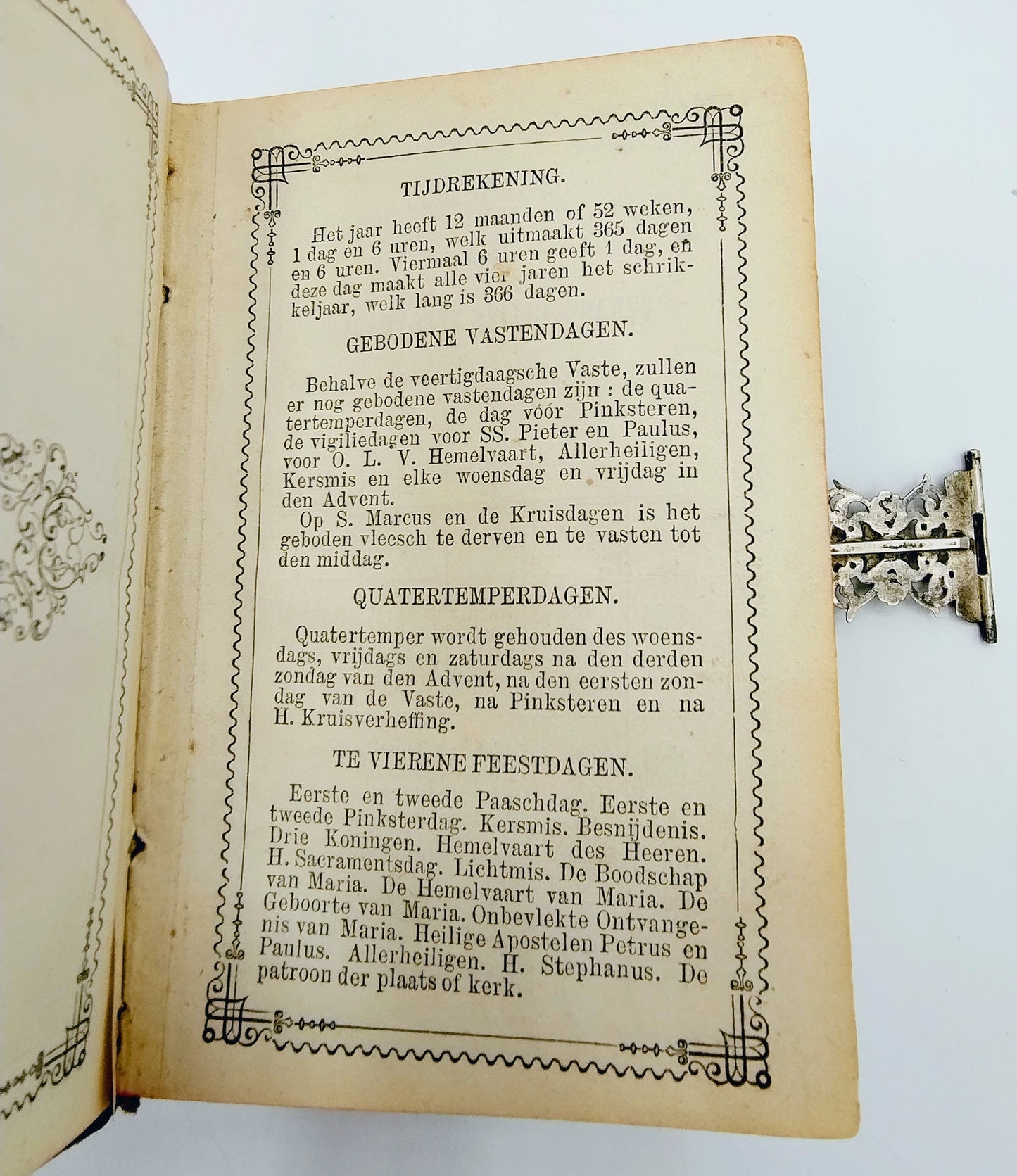 Gebetbuch mit Silberschloss, Belgien, 19. Jahrhundert