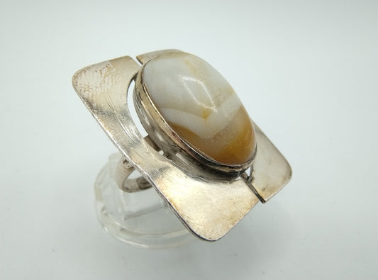 Zilveren ring met een agaat, 800, 18 mm