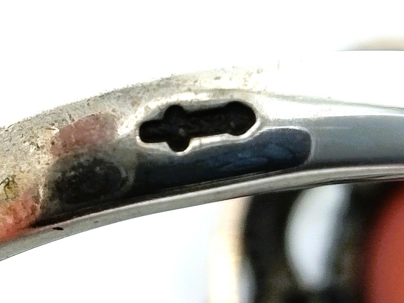 Zilveren ring met bloedkoraal, 835