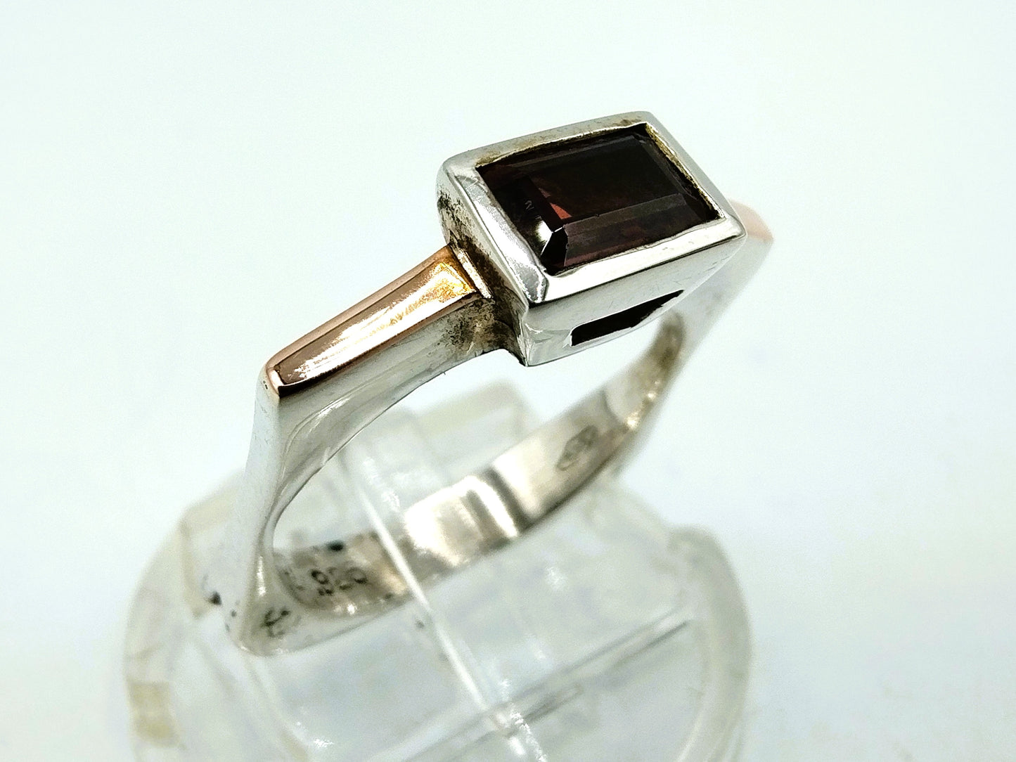 Zilveren - gouden ring met granaat, 925, 585, 16,5 mm
