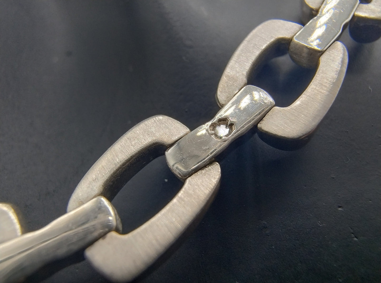 Zilveren schakelketting met 3 diamantjes, 46,5 cm