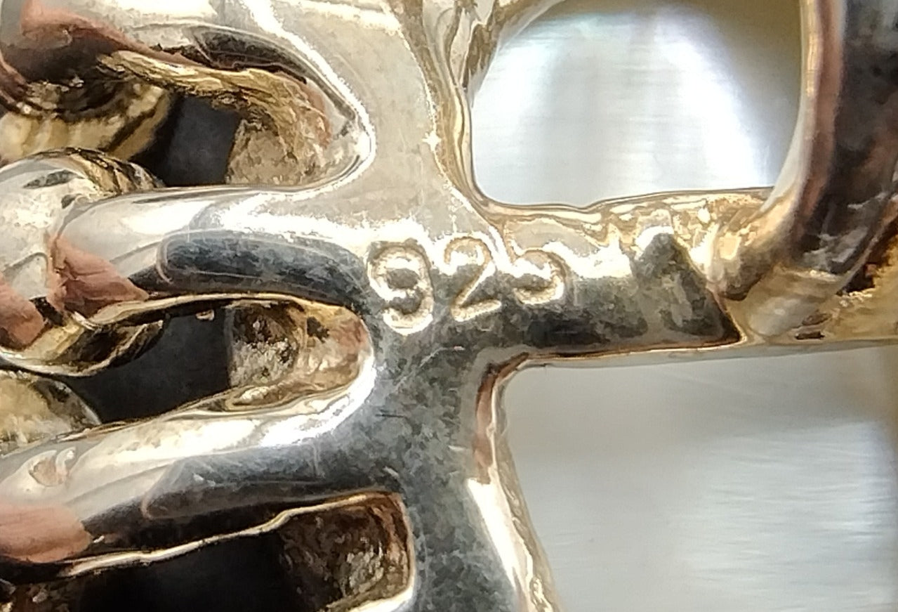 Goudvergulde zilveren hanger met parelmoer en 6 zirkonia's