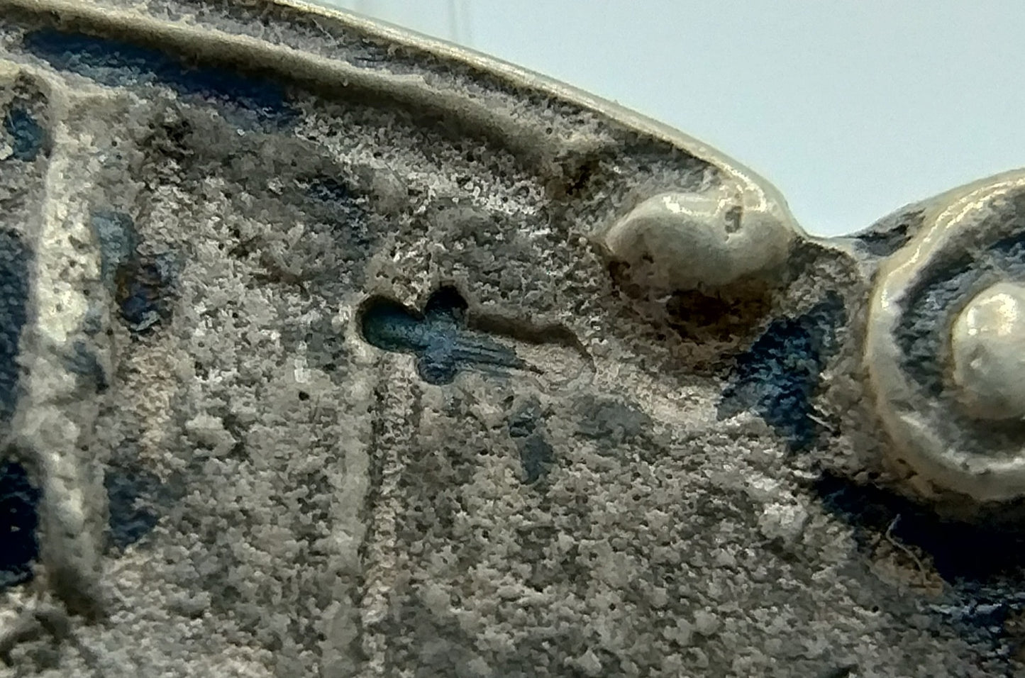 Zilveren broche met oud Hollandse voorstelling, A. Lensen, Schoonhoven, ca. 1920