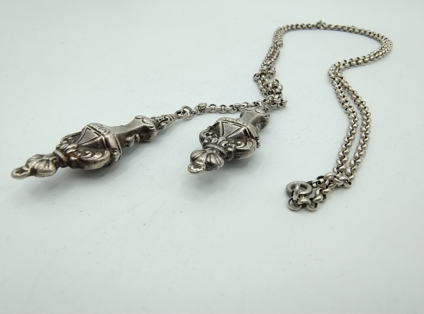 Zilveren jasseronketting met breidoppen, 835