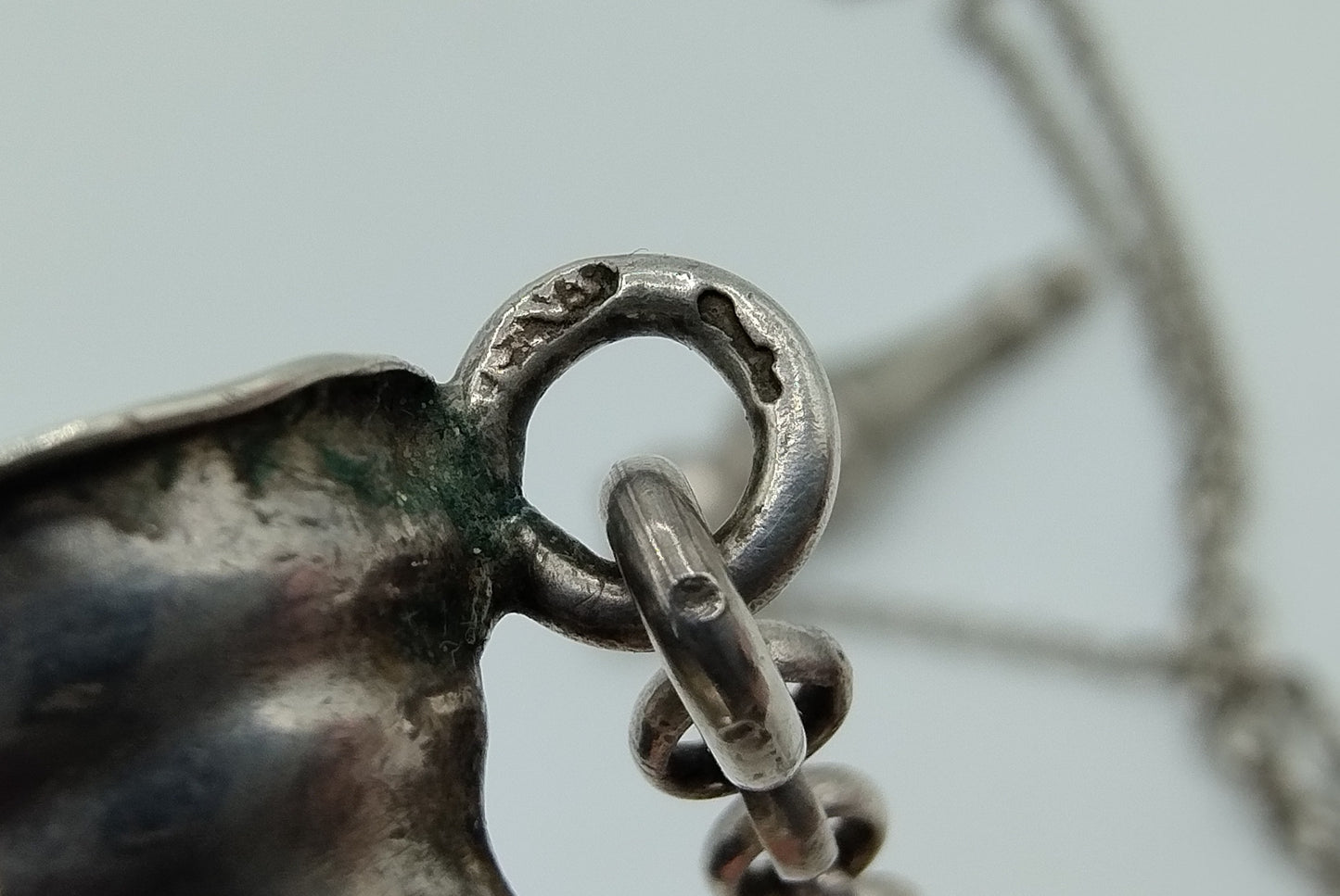 Zilveren jasseronketting met breidoppen, 19e eeuws