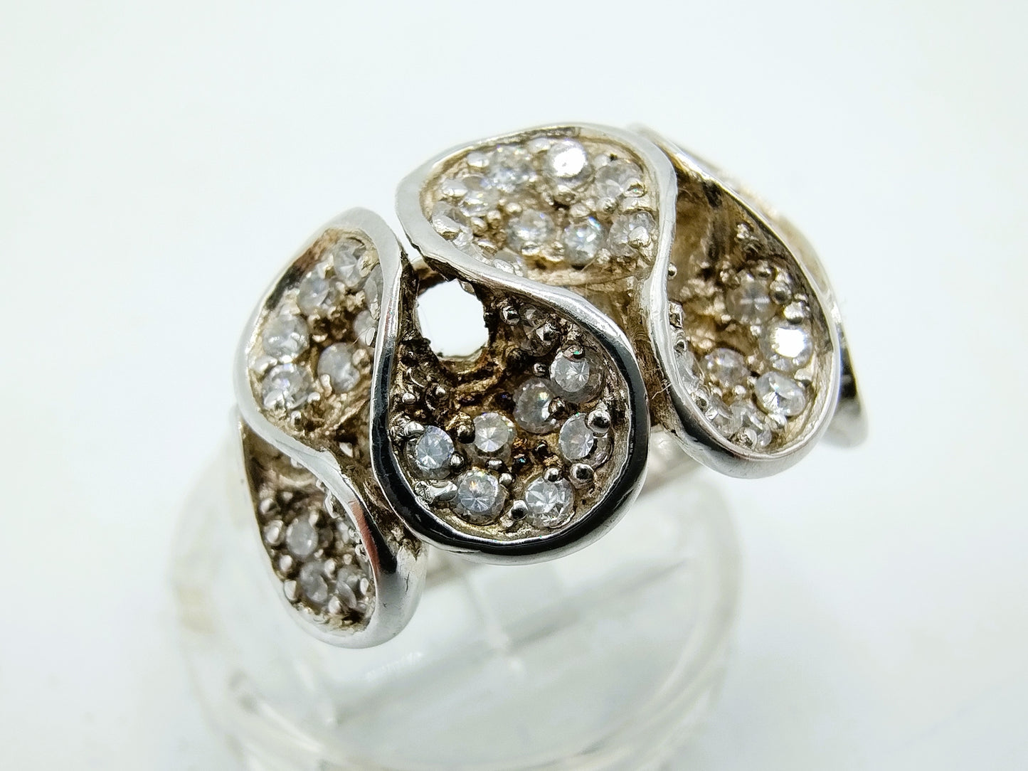Zilveren ring bezet met zirkonia's, 925, 17 mm