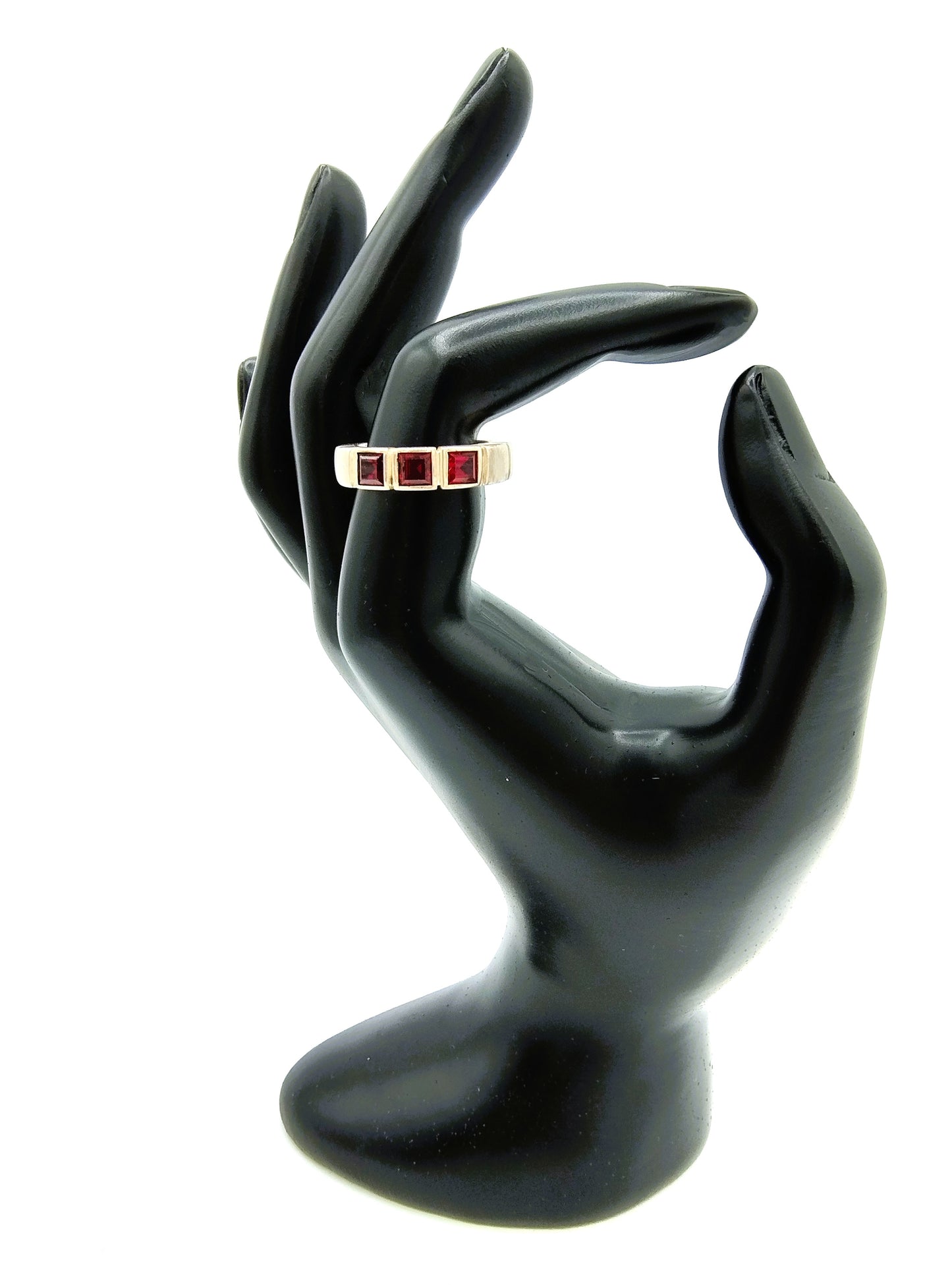 Zilveren ring met 3 rode stenen, 925, 17 mm