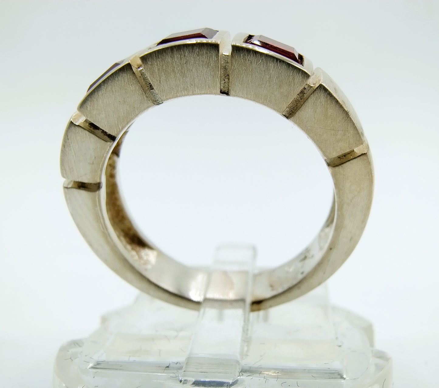 Zilveren ring met 3 rode stenen, 925, 17 mm