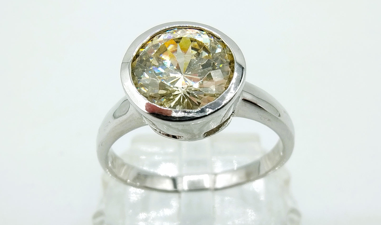 Zilveren ring met grote zirkonia, 925, 18 mm