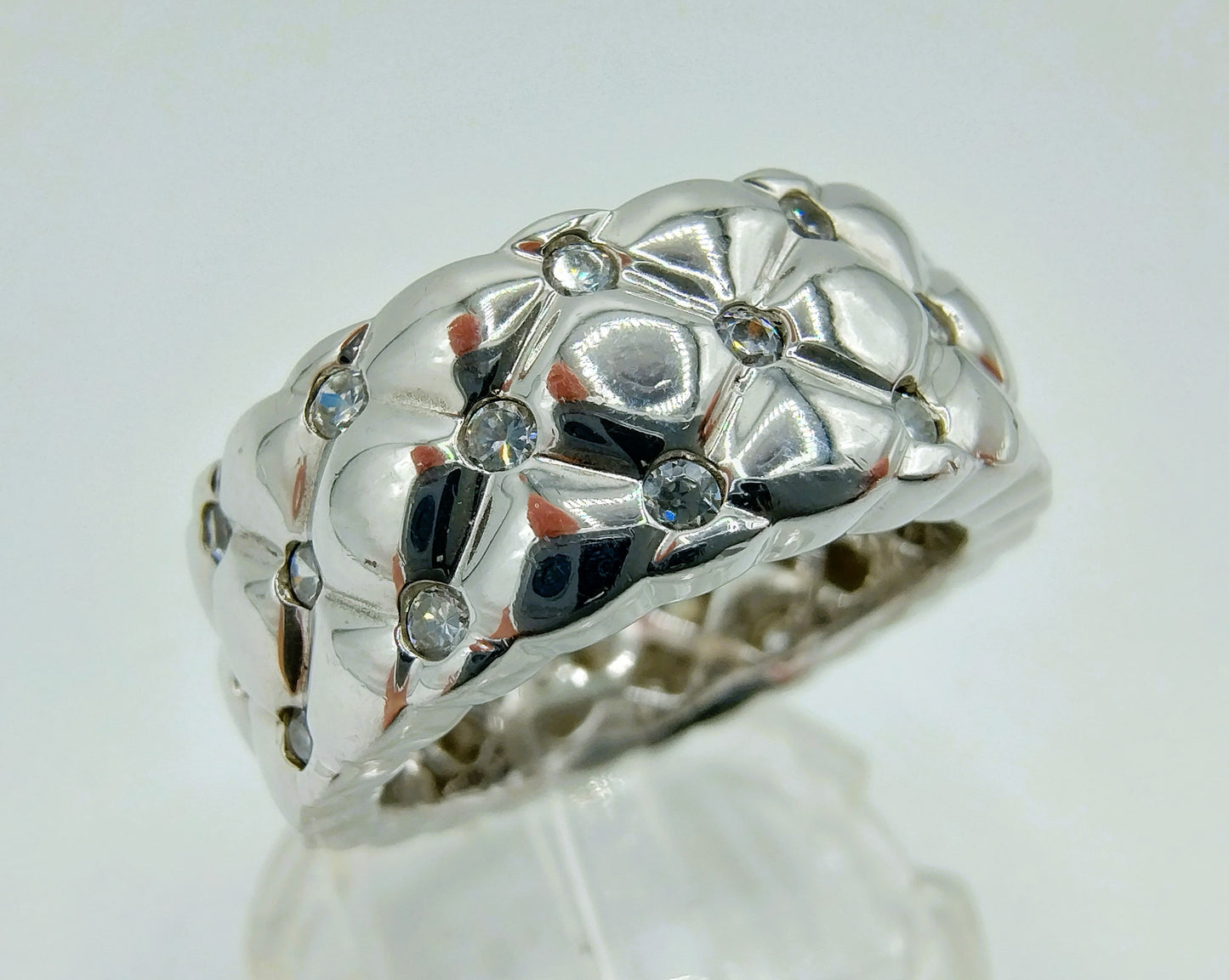 Zilveren bandring bezet met zirkonia's, 925, 18,5 mm
