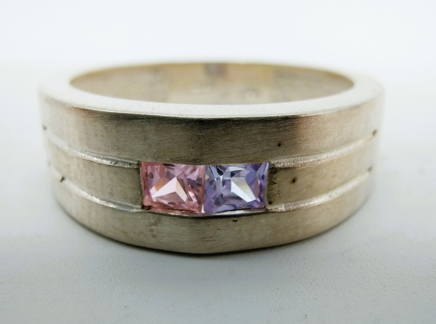 Zilveren ring met roze stenen, 925, 18 mm