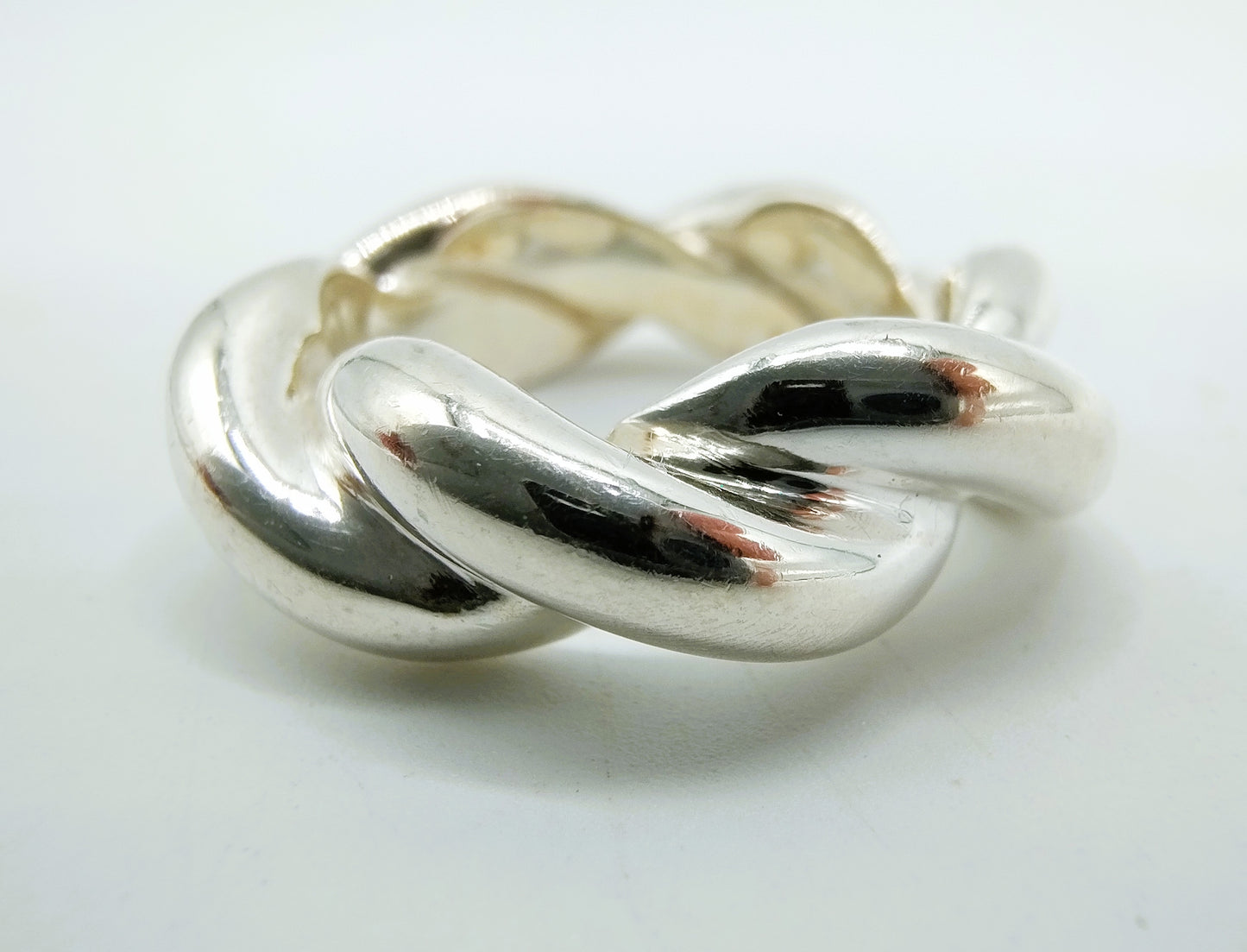 Zilveren ring met getorst motief, 925, 17 mm