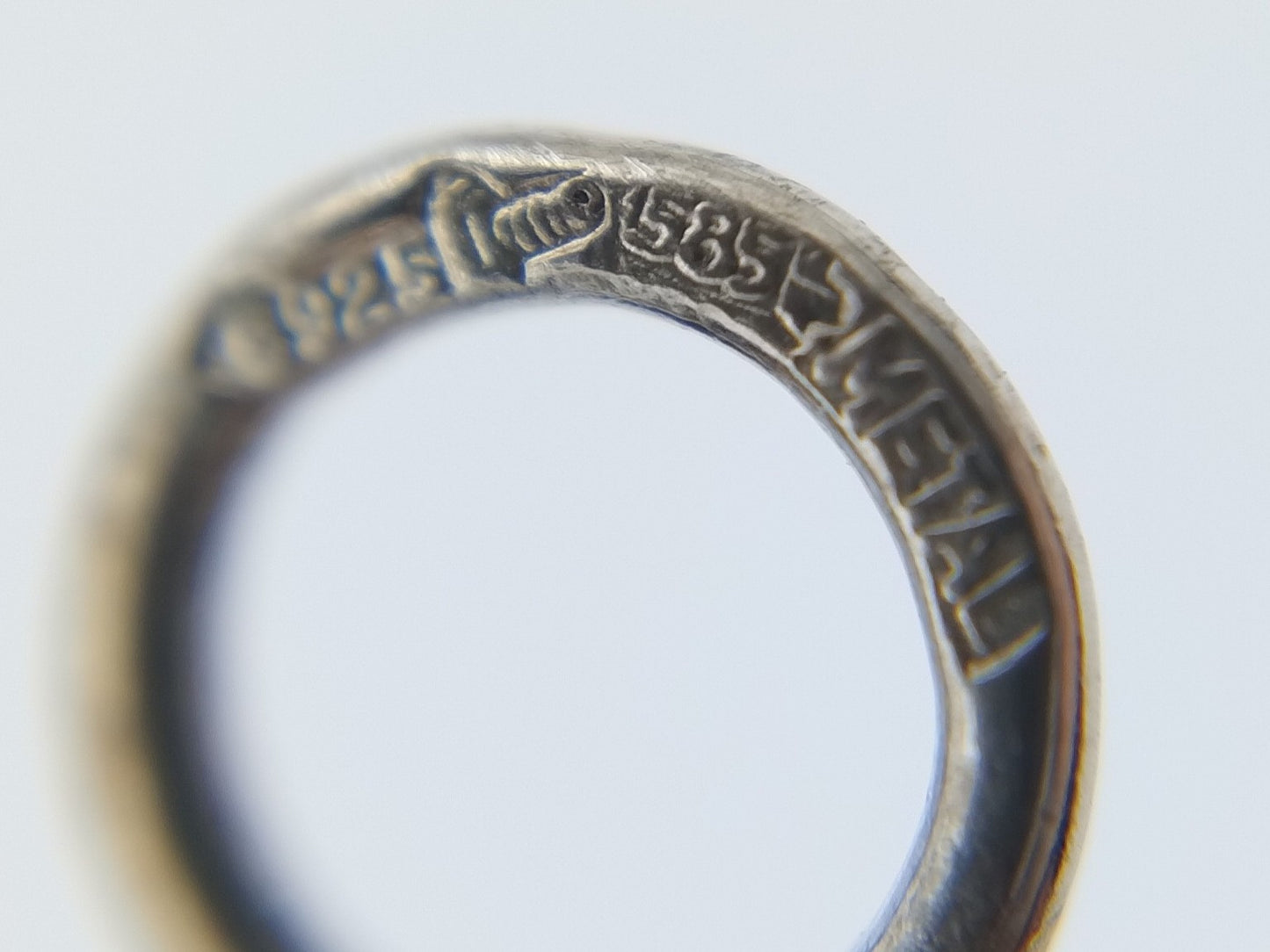 Zilveren ketting met gouden schakels op metaal, 925/ 585