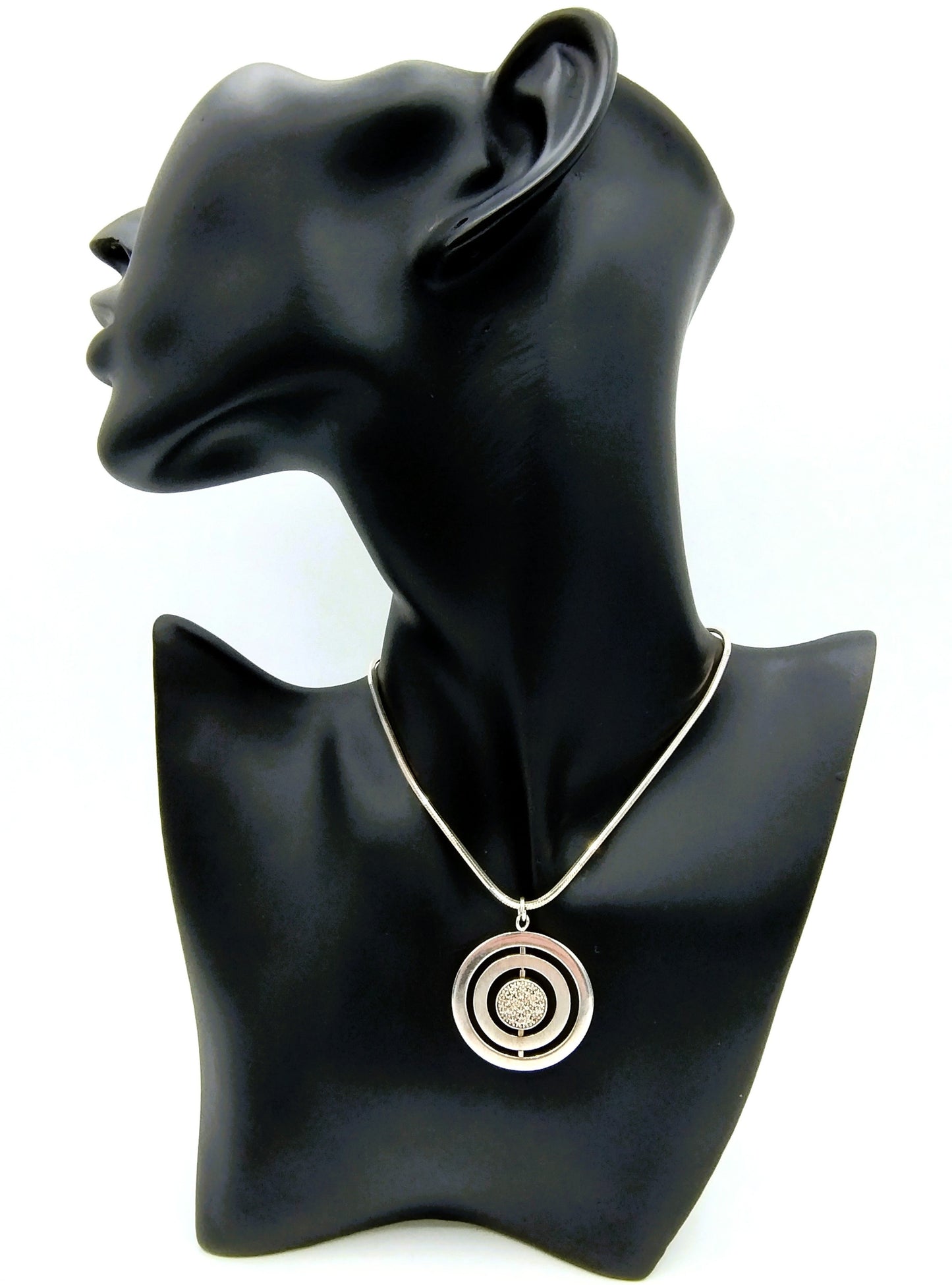 Zilveren ketting met zilveren designhanger, bezet met zirkonia's, 50 cm