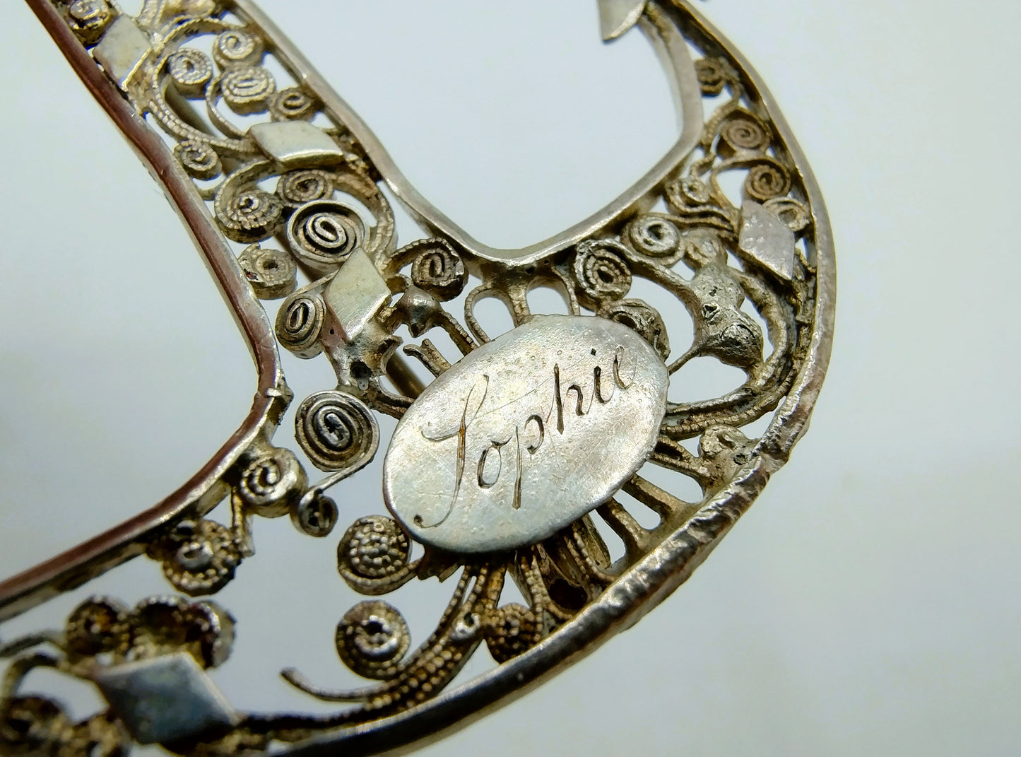 Silver filigree brooch, anchor, 835