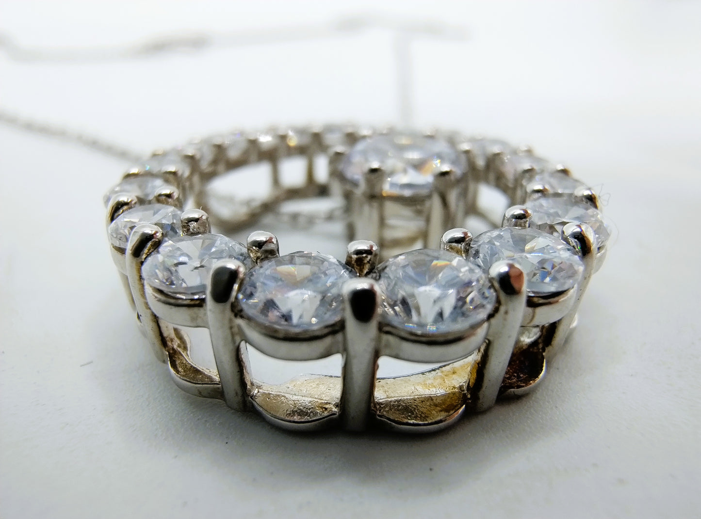 Zilveren ketting met dubbele hanger bezet met zirkonia's, 925
