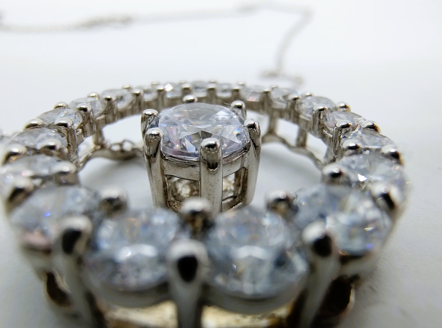 Zilveren ketting met dubbele hanger bezet met zirkonia's, 925