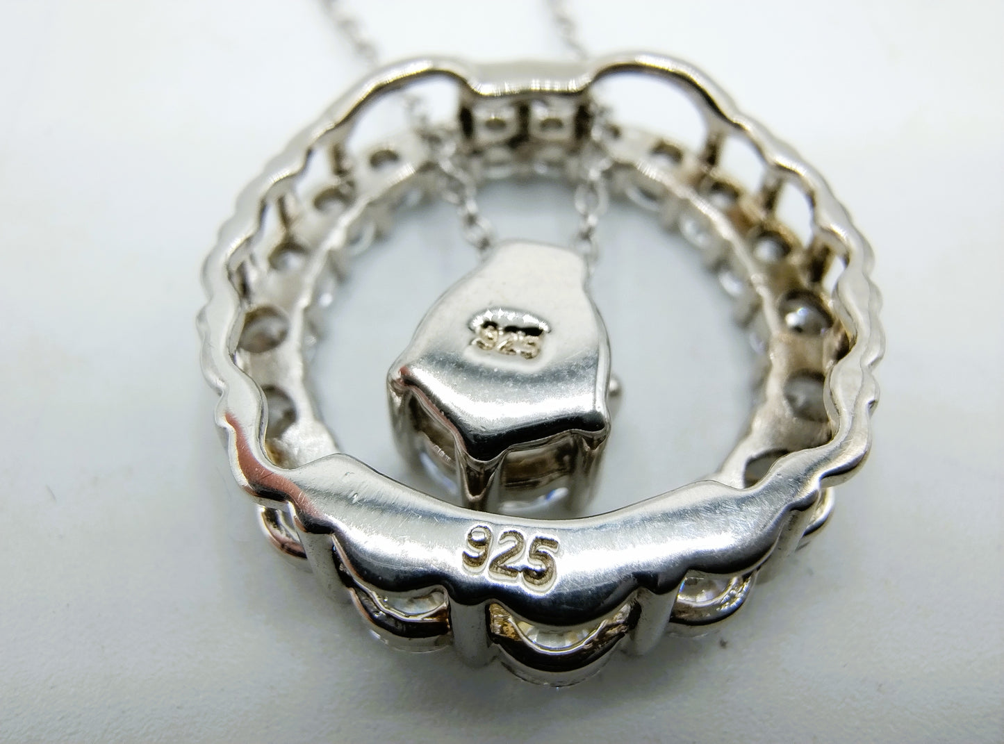 Zilveren ketting met dubbele hanger bezet met zirkonia's, 925