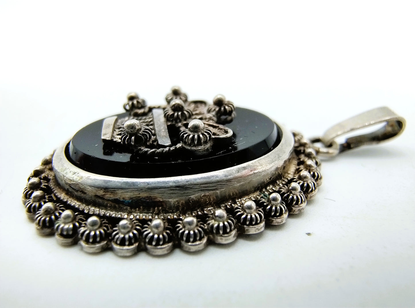 Zilveren hanger met Onyx, 19e eeuws