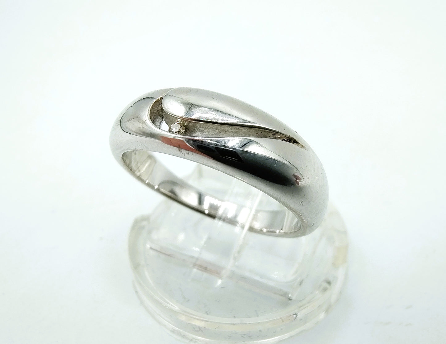 Zilveren ring met diamant, 925, 18 mm.