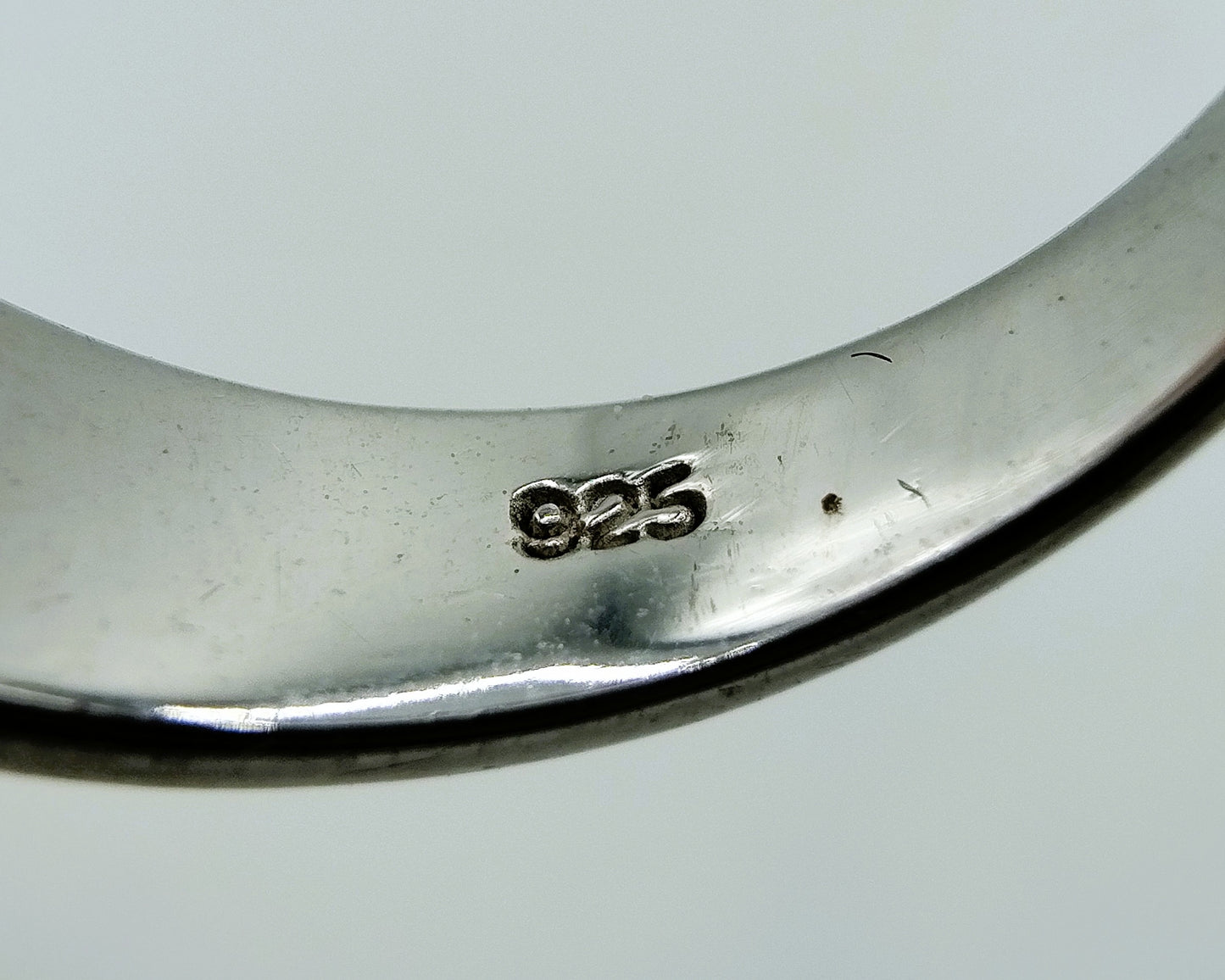 Zilveren ring met diamant, 925, 18 mm.