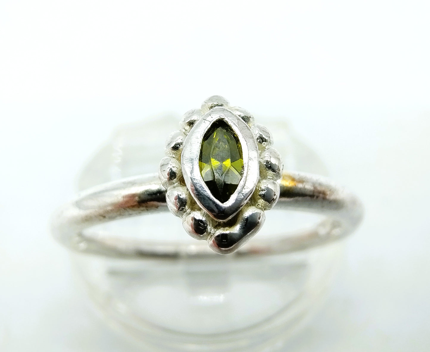 Zilveren ring met groene steen, 925, 17.75 mm