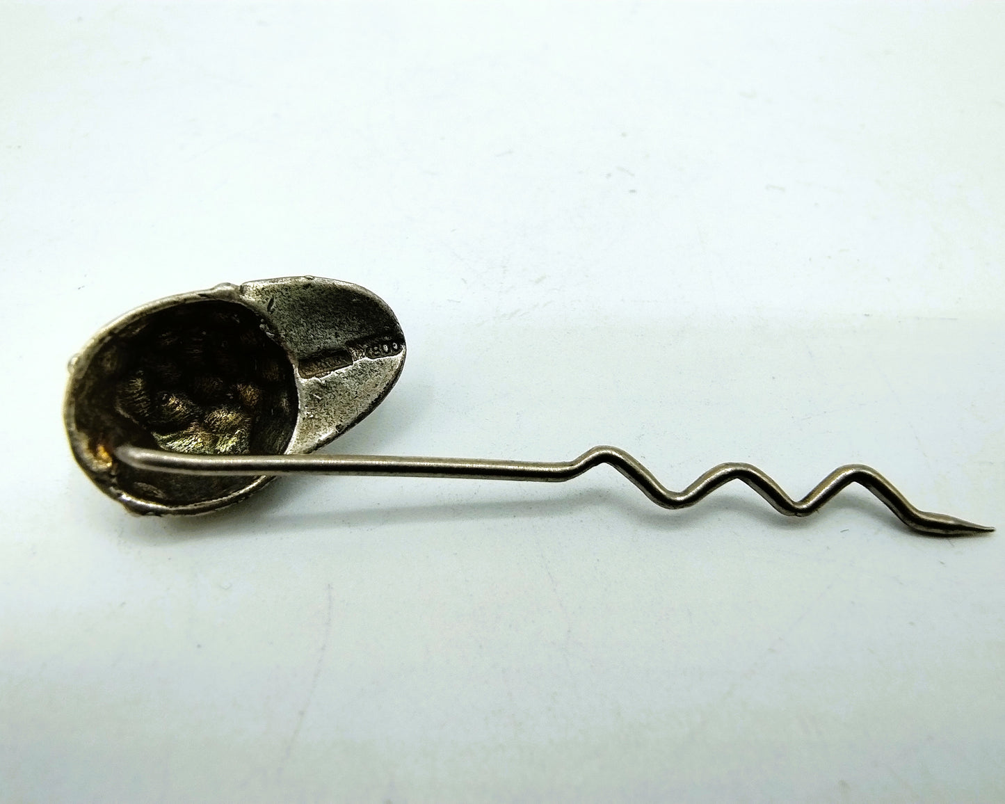 Zilveren speld van jockey cap, Arezzo, Italië, 800