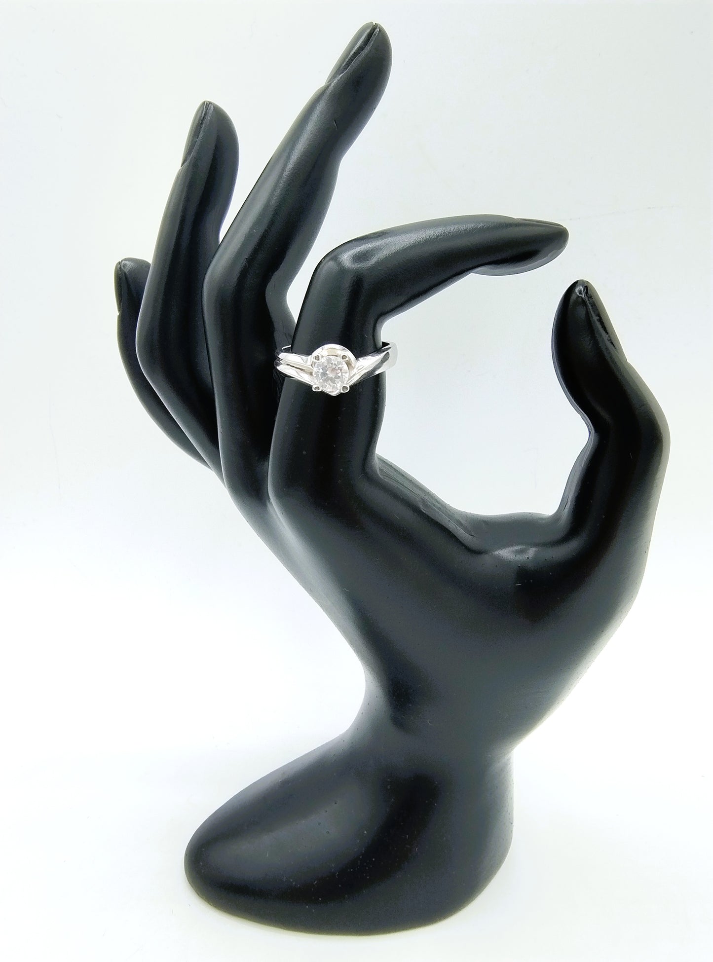 Witgouden ring met zirkonia, 18 karaats, 17.5 mm