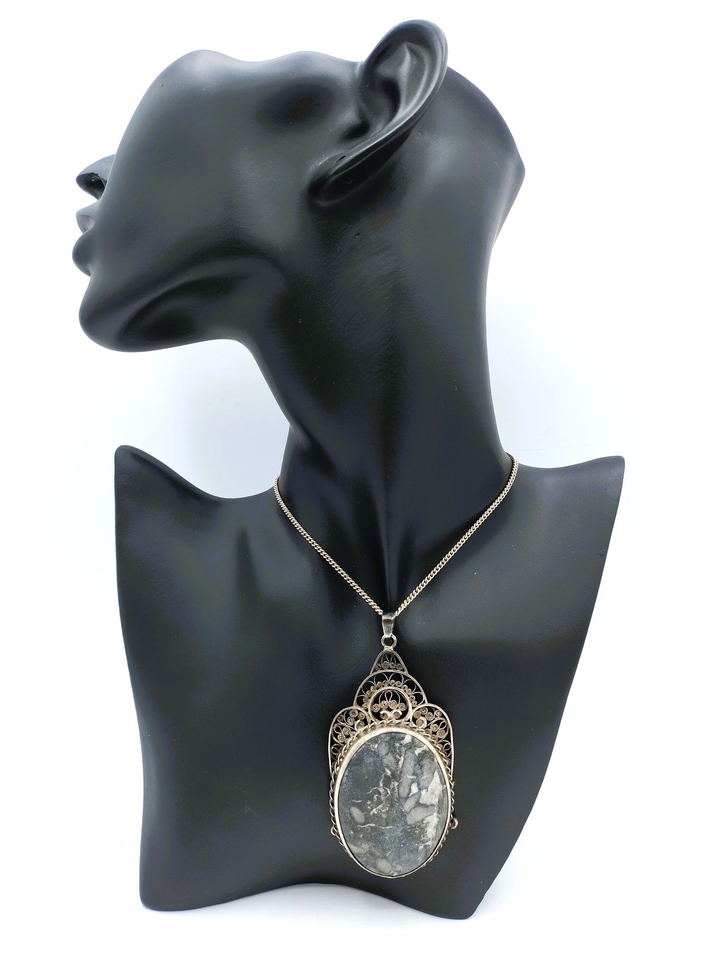 Silver pendant with tree agate, GJ van de Bergh Sr / Schoonhoven
