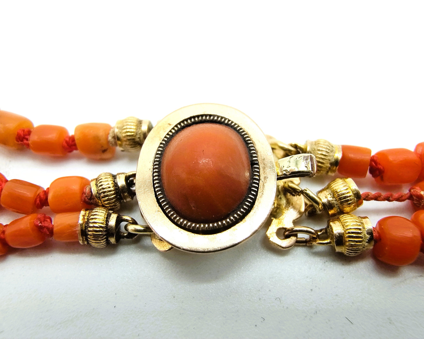 Red coral necklace with gold clasp, 19th century