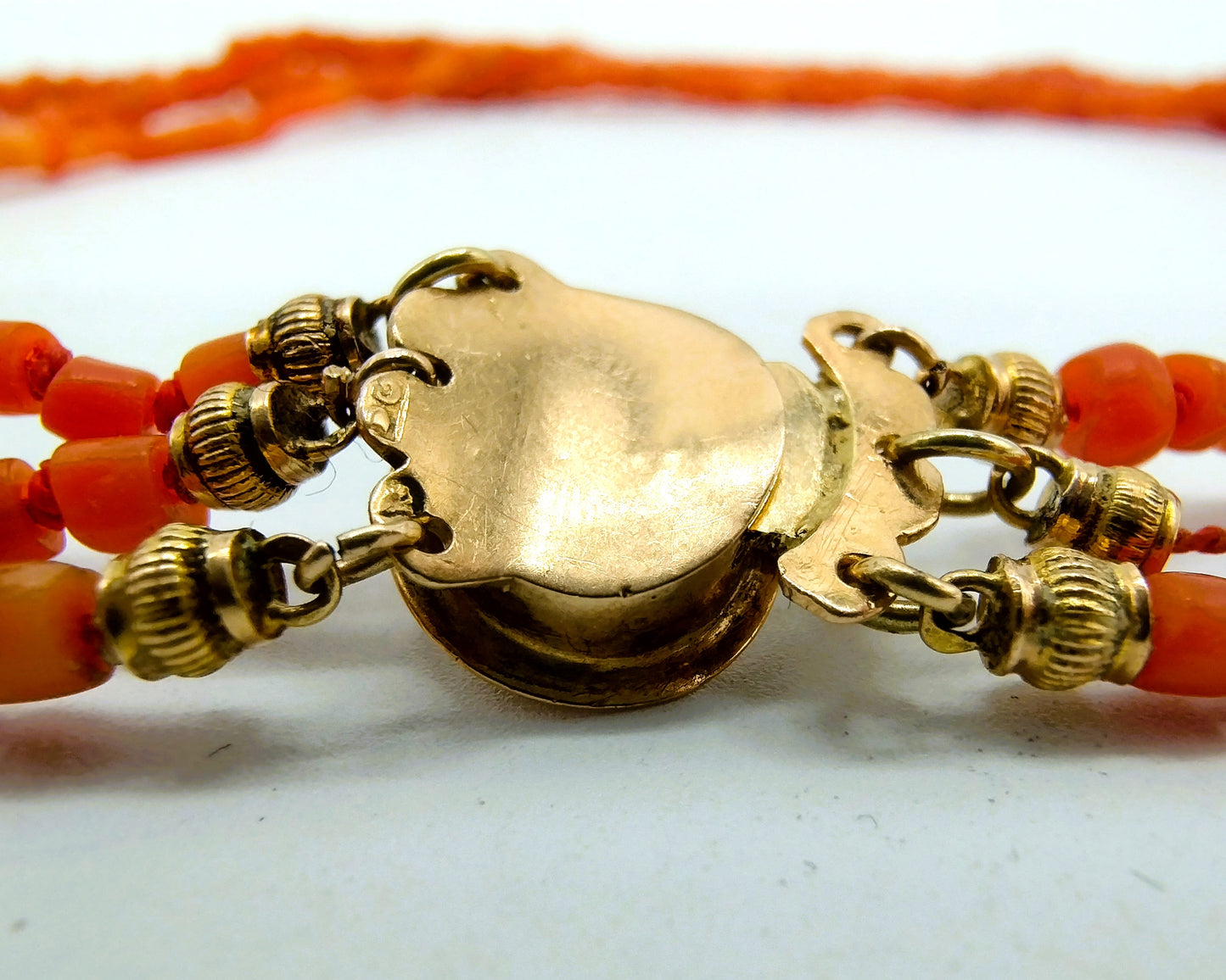 Red coral necklace with gold clasp, 19th century